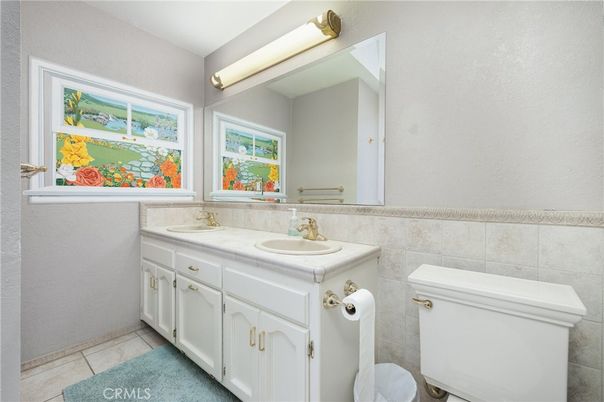 Bathroom, Interior, Tile Countertops