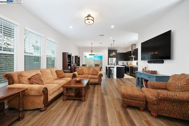 Interior, Kitchen, Living room, Pendant Lights, Recessed Lighting, Wood Texture Flooring