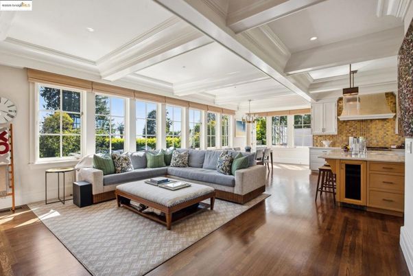 Interior, Kitchen, Living room, Pendant Lights, Recessed Lighting, Wood Texture Flooring