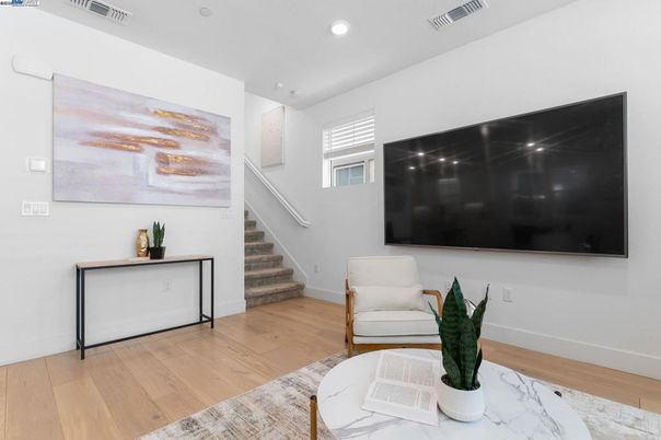 Interior, Recessed Lighting, Wood Texture Flooring