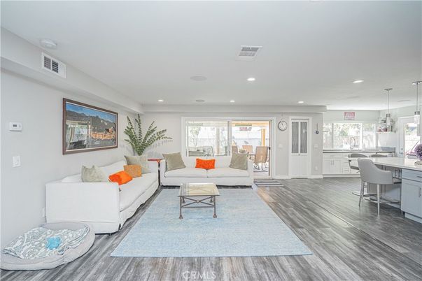 Interior, Living room, Pendant Lights, Recessed Lighting, Wood Texture Flooring