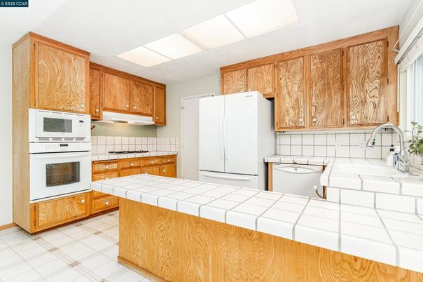 Interior, Kitchen, Tile Countertops