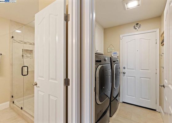 Bathroom, Glass Shower, Interior, Washer