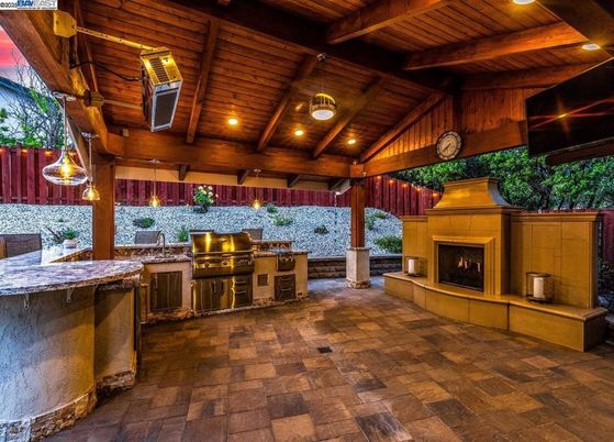Exterior, Fireplace