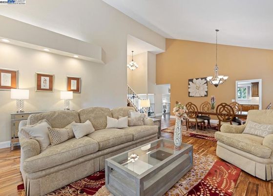 Chandelier, Dining room, Interior, Living room, Pendant Lights, Recessed Lighting, Wood Texture Flooring