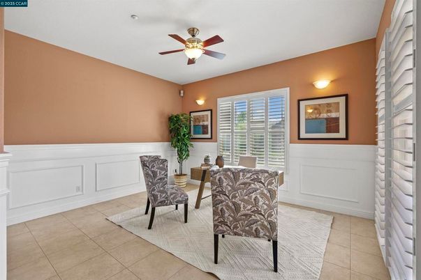 Dining room, Interior