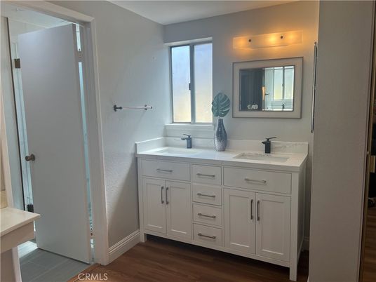 Bathroom, Dual Sink Vanities, Interior, Wood Texture Flooring