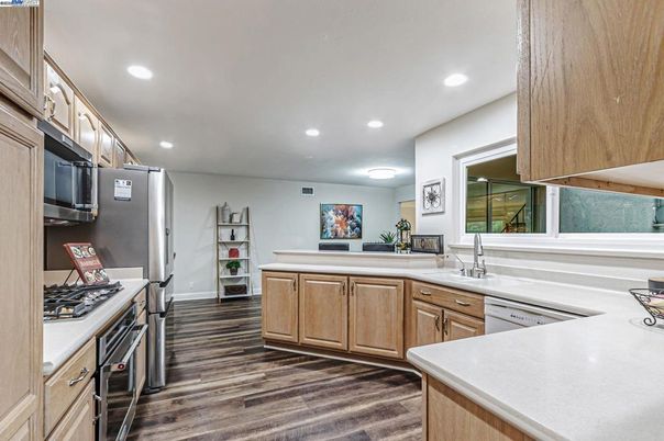 Interior, Kitchen, Recessed Lighting, Wood Texture Flooring