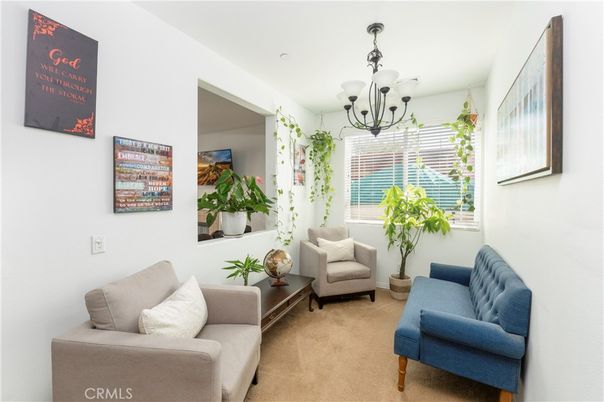 Chandelier, Interior, Living room