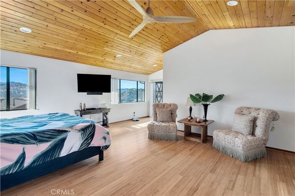 Bedroom, Interior, Recessed Lighting, Wooden Ceilings, Wood Texture Flooring
