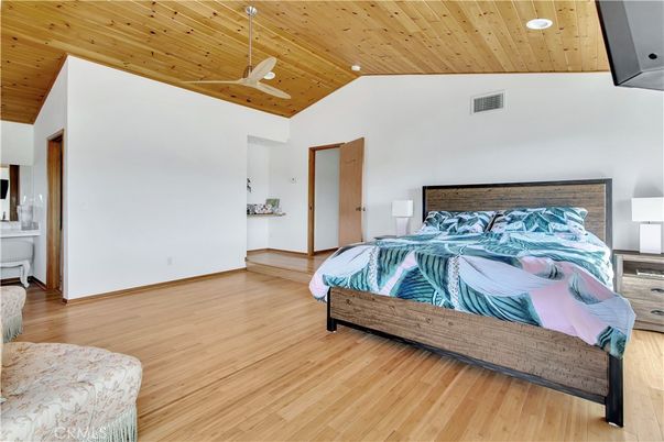 Bedroom, Interior, Recessed Lighting, Wooden Ceilings, Wood Texture Flooring