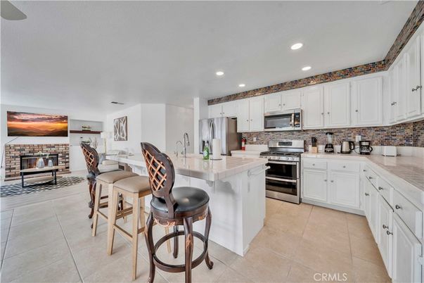 Dining room, Interior, Kitchen, Recessed Lighting, Stainless Steel Appliances