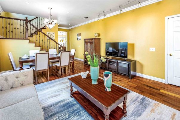 Dining room, Interior, Living room, Pendant Lights, Recessed Lighting, Wood Texture Flooring