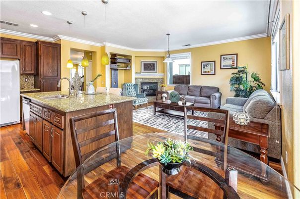 Fireplace, Interior, Kitchen, Living room, Pendant Lights, Recessed Lighting, Wood Texture Flooring