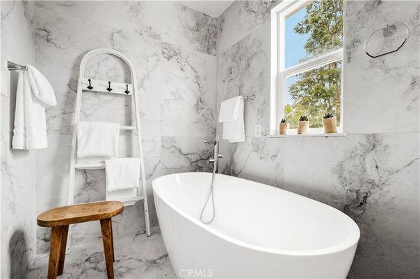 Bathroom, Free Standing Baths, Interior, Marble, Marble Walls