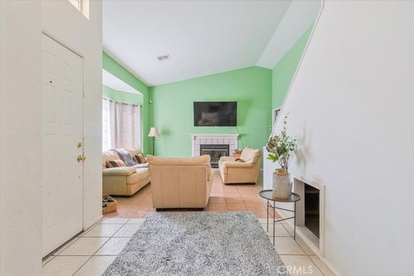Fireplace, Interior, Living room