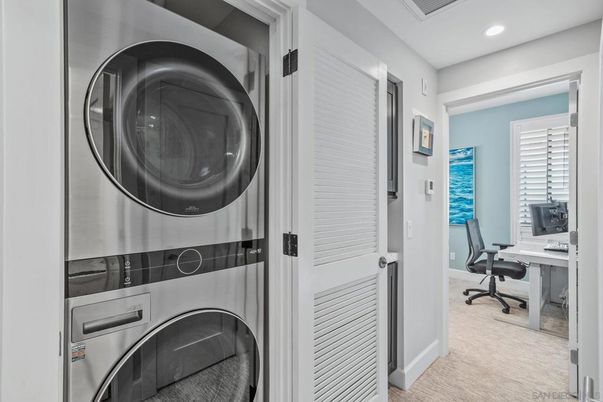 Home Office, Interior, Recessed Lighting, Utility Closets, Washer