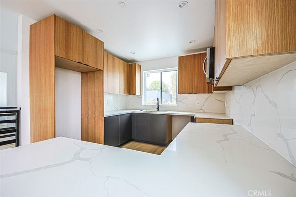 Interior, Kitchen, Marble Walls, Recessed Lighting