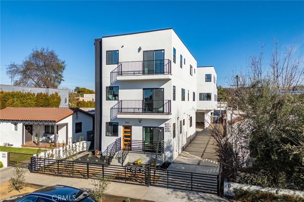 Exterior, Facade, Spanish Mediterranean