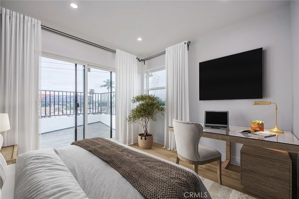 Bedroom, Home Office, Interior, Recessed Lighting, Wood Texture Flooring