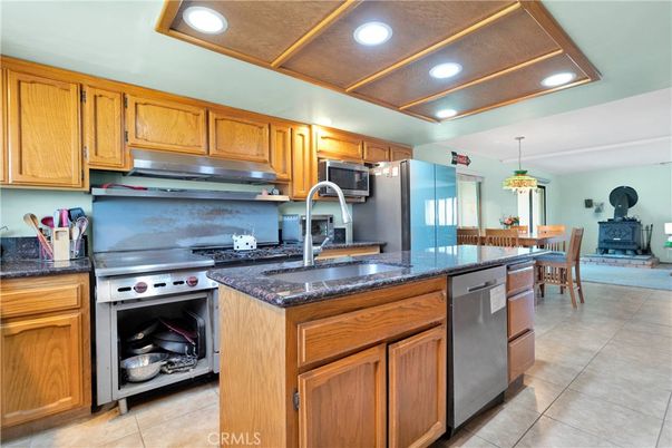 Dining room, Interior, Kitchen, Recessed Lighting, Stainless Steel Appliances