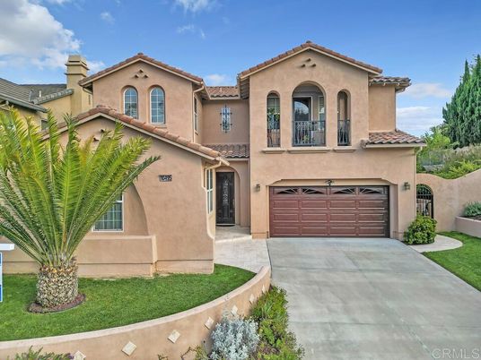Attached, Exterior, Facade, Mediterranean
