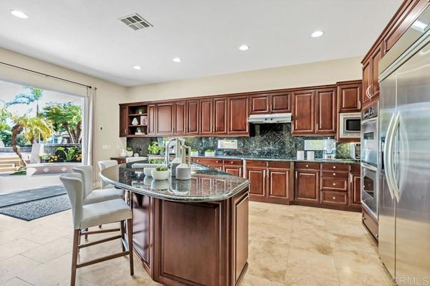 Dining room, Interior, Kitchen, Recessed Lighting, Stainless Steel Appliances
