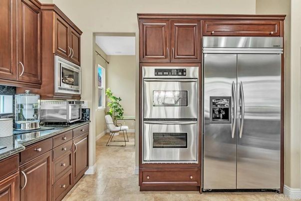 Interior, Kitchen, Stainless Steel Appliances
