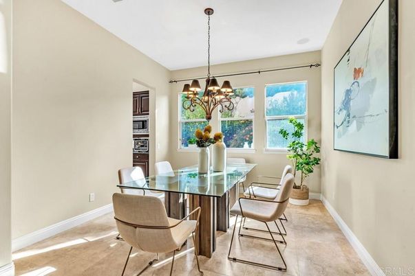 Chandelier, Dining room, Interior