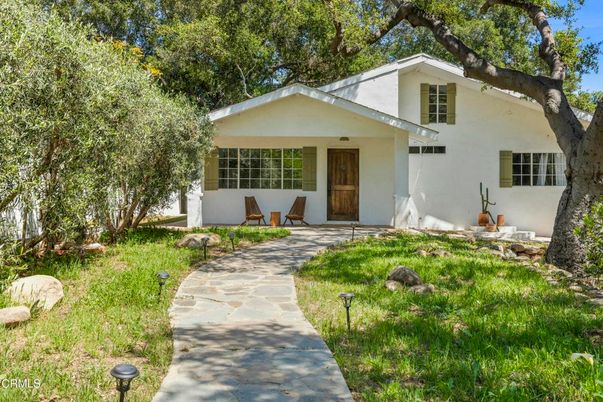 Backyard, Exterior, Facade, Ranch
