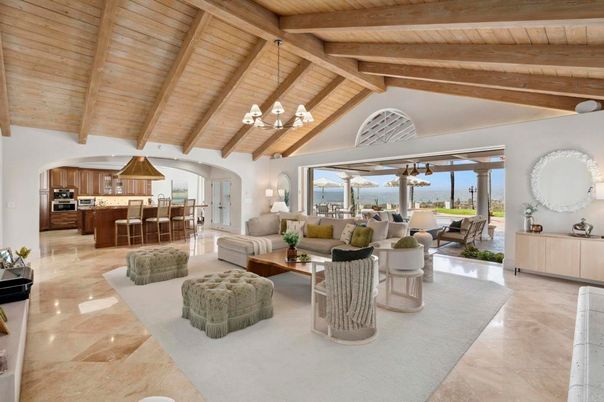 Chandelier, Dining room, Interior, Kitchen, Living room, Pendant Lights, Stainless Steel Appliances, Wooden Beams, Wooden Ceilings