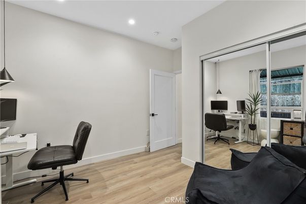 Home Office, Interior, Recessed Lighting, Wood Texture Flooring