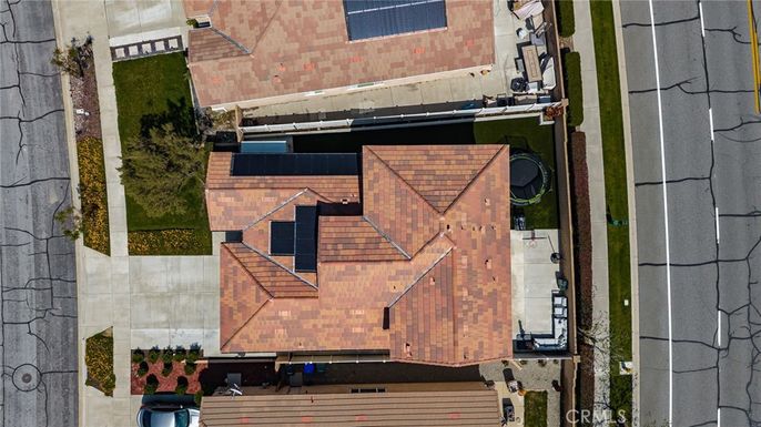 Exterior, Drone