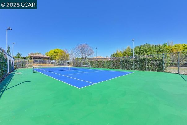 Exterior, Tennis Courts
