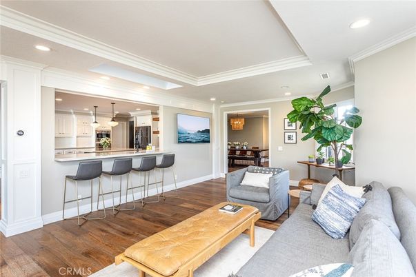 Interior, Kitchen, Living room, Pendant Lights, Recessed Lighting, Wood Texture Flooring