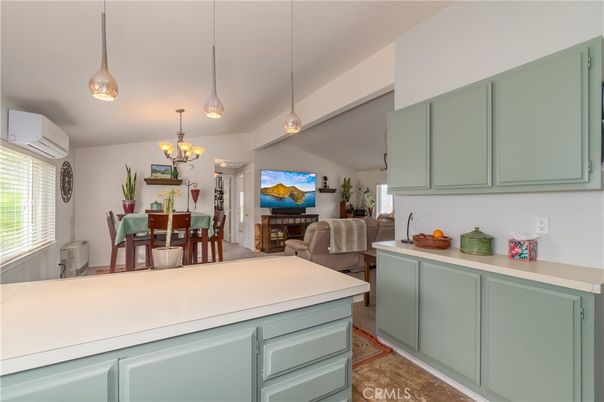Chandelier, Dining room, Interior, Living room, Pendant Lights