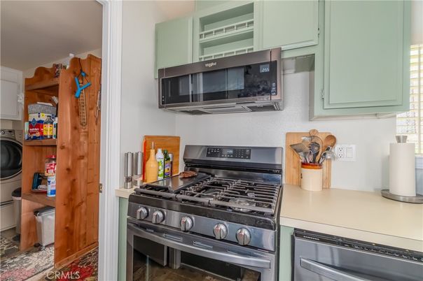 Interior, Kitchen, Stainless Steel Appliances