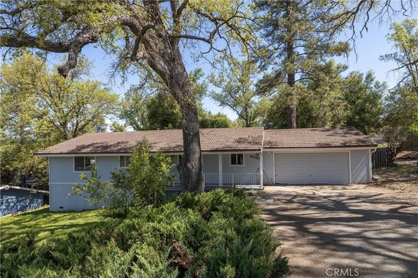 Backyard, Detached Garage, Exterior