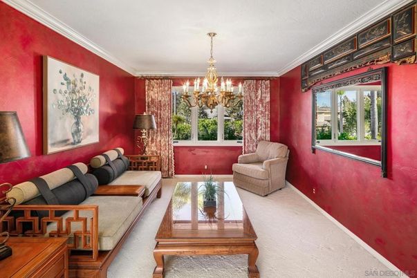 Chandelier, Interior, Living room