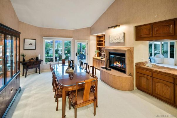 Dining room, Fireplace, Interior
