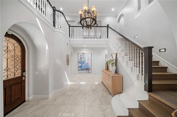 Chandelier, Interior, Marble, Recessed Lighting