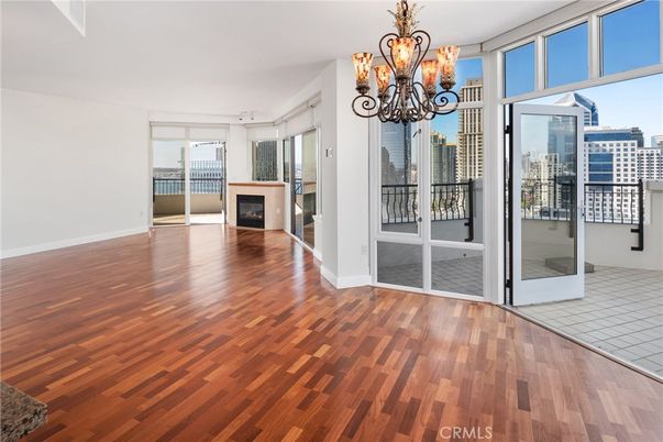 Chandelier, Empty room, Interior, Wood Texture Flooring