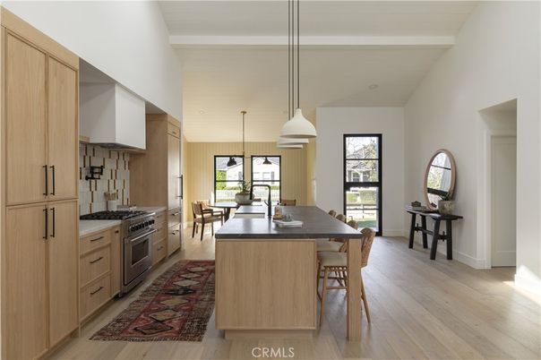 Dining room, Interior, Kitchen, Pendant Lights, Stainless Steel Appliances, Wood Texture Flooring