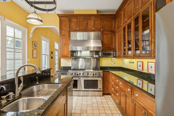 Interior, Kitchen, Pendant Lights, Stainless Steel Appliances