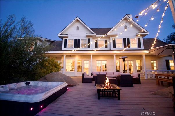 Exterior, Hot Tub