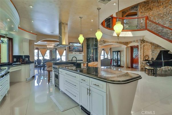 Interior, Kitchen, Pendant Lights, Piano, Recessed Lighting