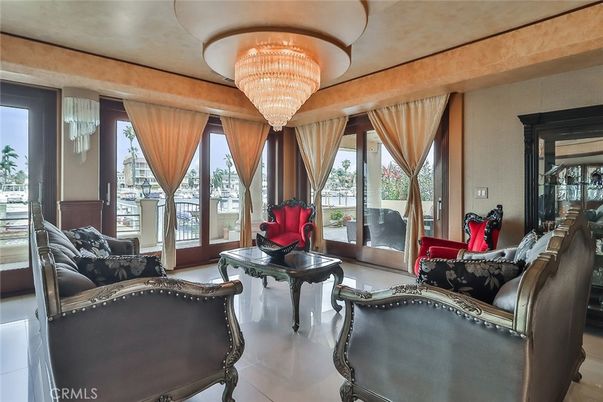 Chandelier, Interior, Living room