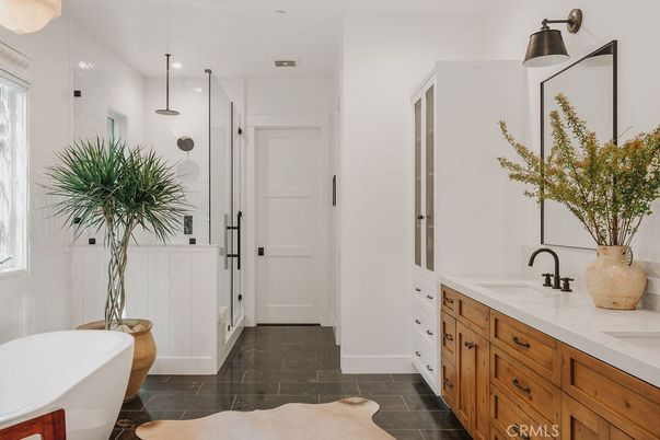 Bathroom, Dual Sink Vanities, Free Standing Baths, Interior, Recessed Lighting