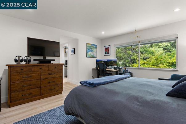 Bedroom, Home Office, Interior, Recessed Lighting, Wood Texture Flooring