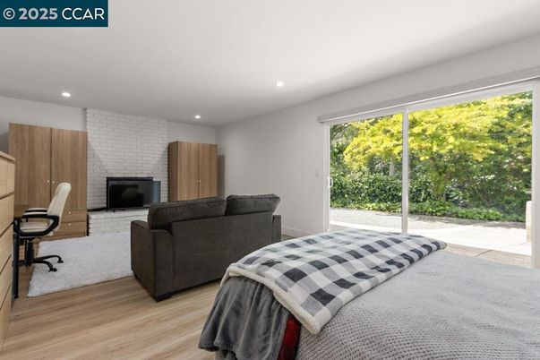 Bedroom, Home Office, Interior, Recessed Lighting, Wood Texture Flooring